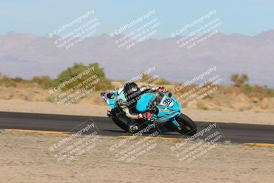 media/Dec-04-2022-CVMA (Sun) [[e38ca9e4fc]]/Race 9 Supersport Middleweight Shootout/